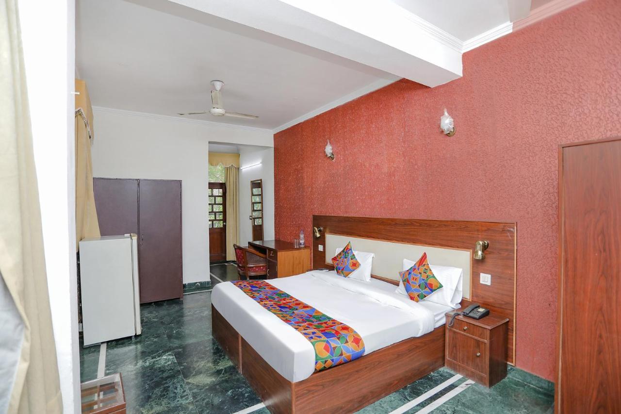 Fabexpress Primero I Gurgaon Exterior photo